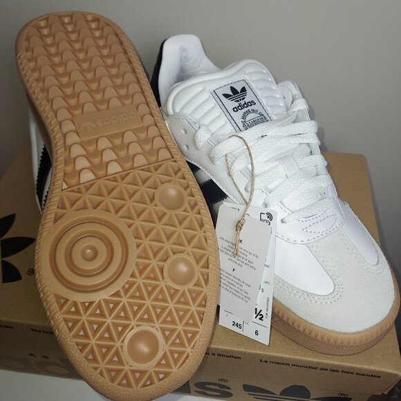 New Adidas Samba XLG Athletic shoe. - Picture 6 of 7